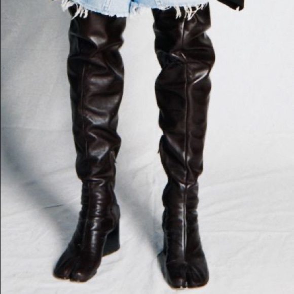 ❤️‍🔥 ISO MAISON MARTIN MARGIELA TABI BOOTS ❤️‍🔥 - Picture 5 of 7